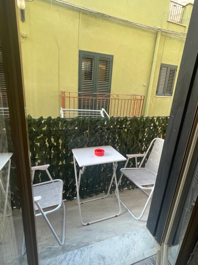 Fronte Mare Arenella Bed & Breakfast Palermo Bagian luar foto