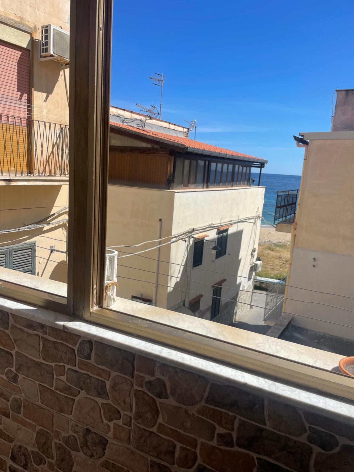 Fronte Mare Arenella Bed & Breakfast Palermo Bagian luar foto